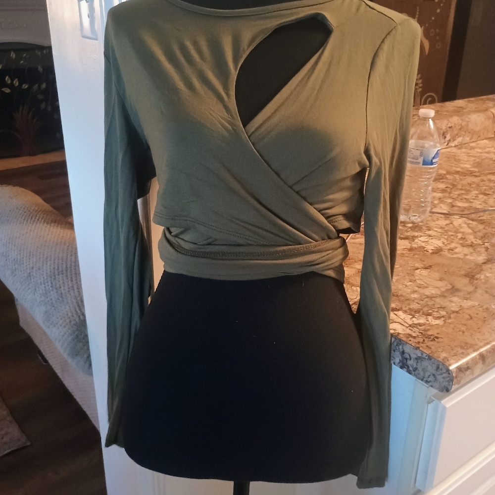 Olive Green Wrap Top. Fashion Nova Sexy Xl - Picture 1 of 5